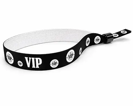 Mustat VIP-festarirannekkeet